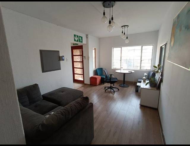 INDUSTRIAL PROPERTY TO RENT IN HALFWAY HOUSE